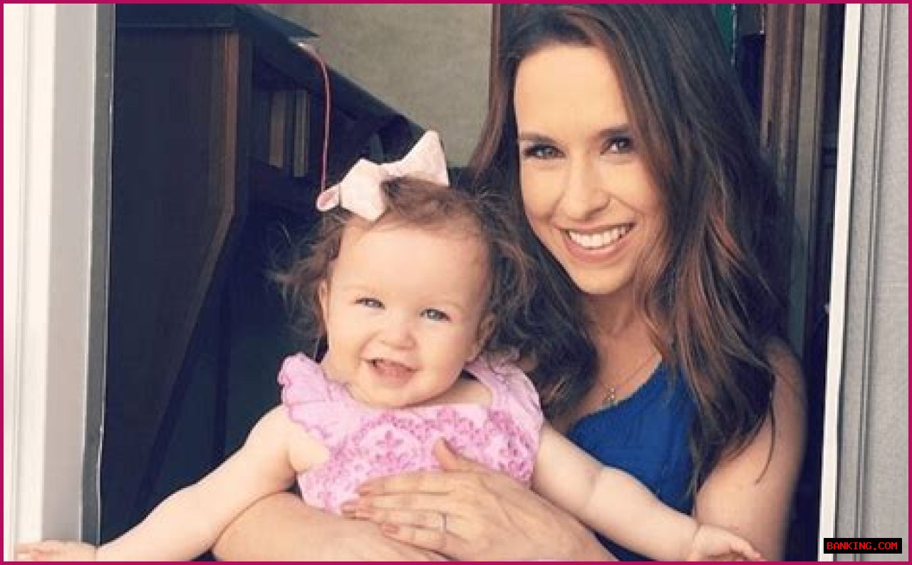 Lacey Chabert's Daughter: A Glimpse Into The Life Of A Young Star